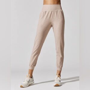 Beyond Yoga Tan/mauve joggers Spacedye